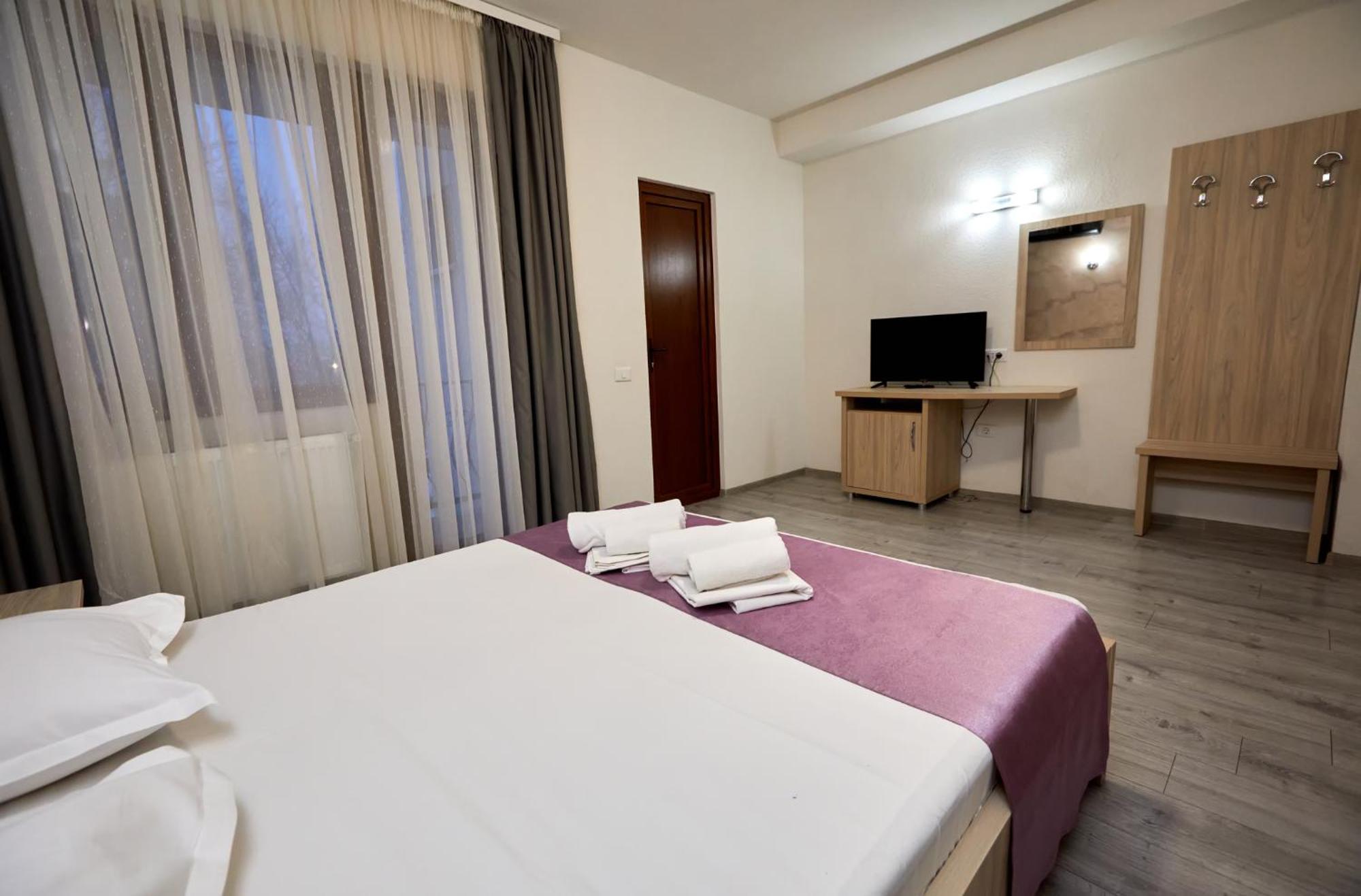 Hotel Coralis Eforie Bagian luar foto