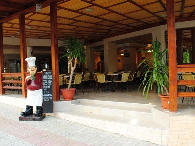 Hotel Coralis Eforie Bagian luar foto