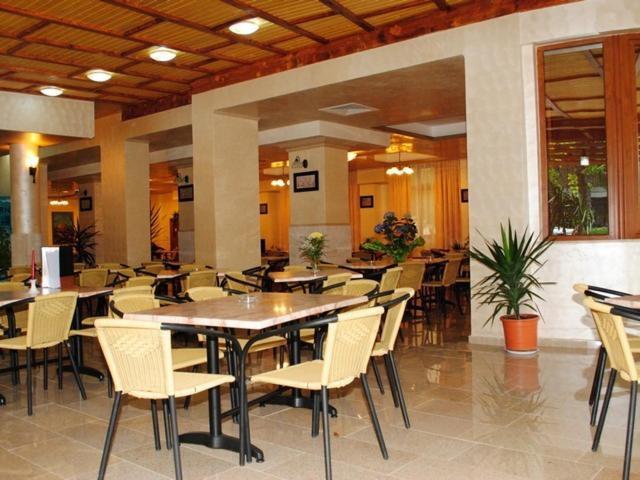 Hotel Coralis Eforie Bagian luar foto